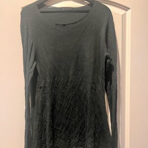 Cute-Loose top
Size M
Never worn